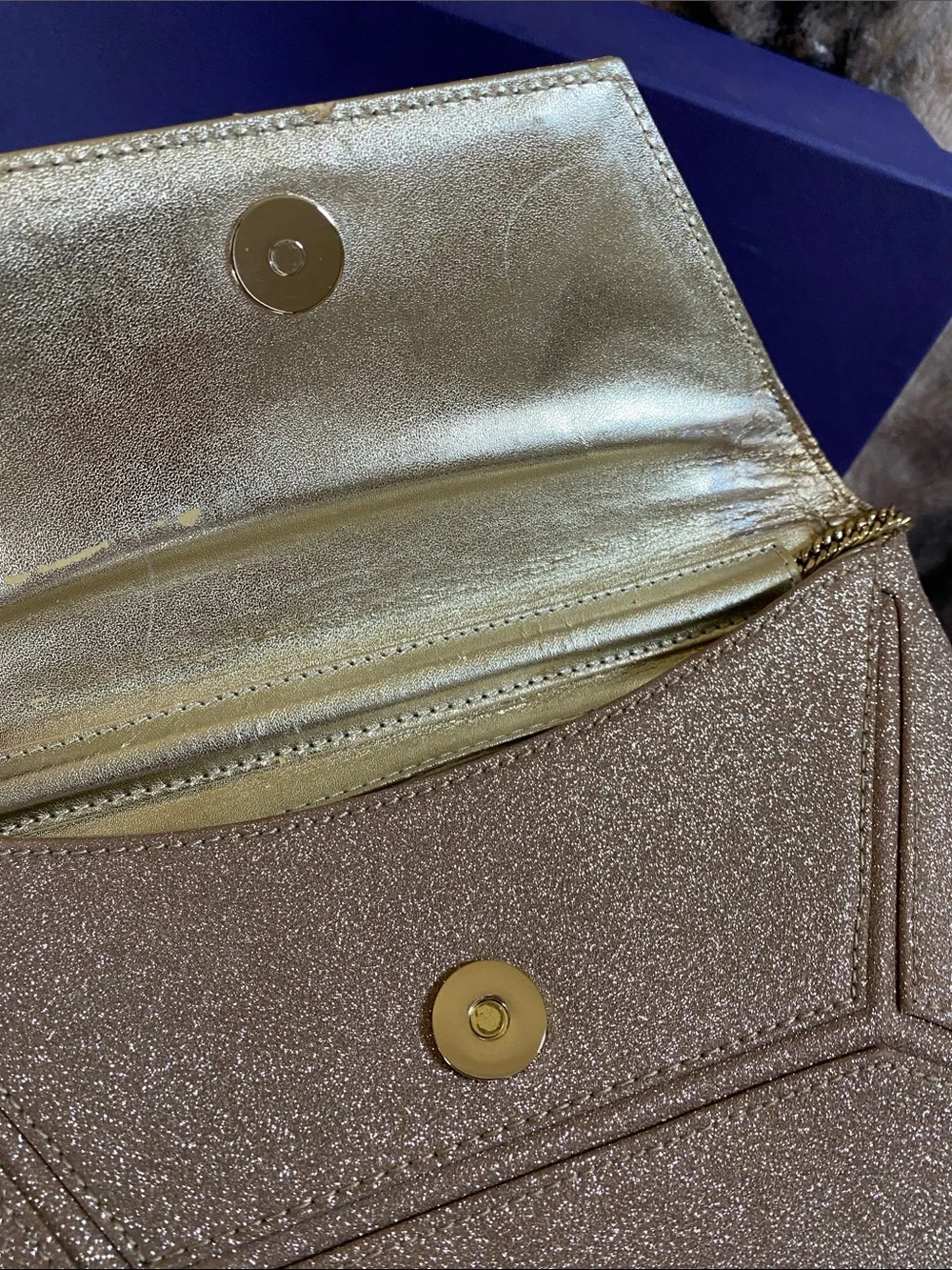 Stuart Weitzman With Certificates Sparkling Gold Logo Lining Bag With Gold Chain